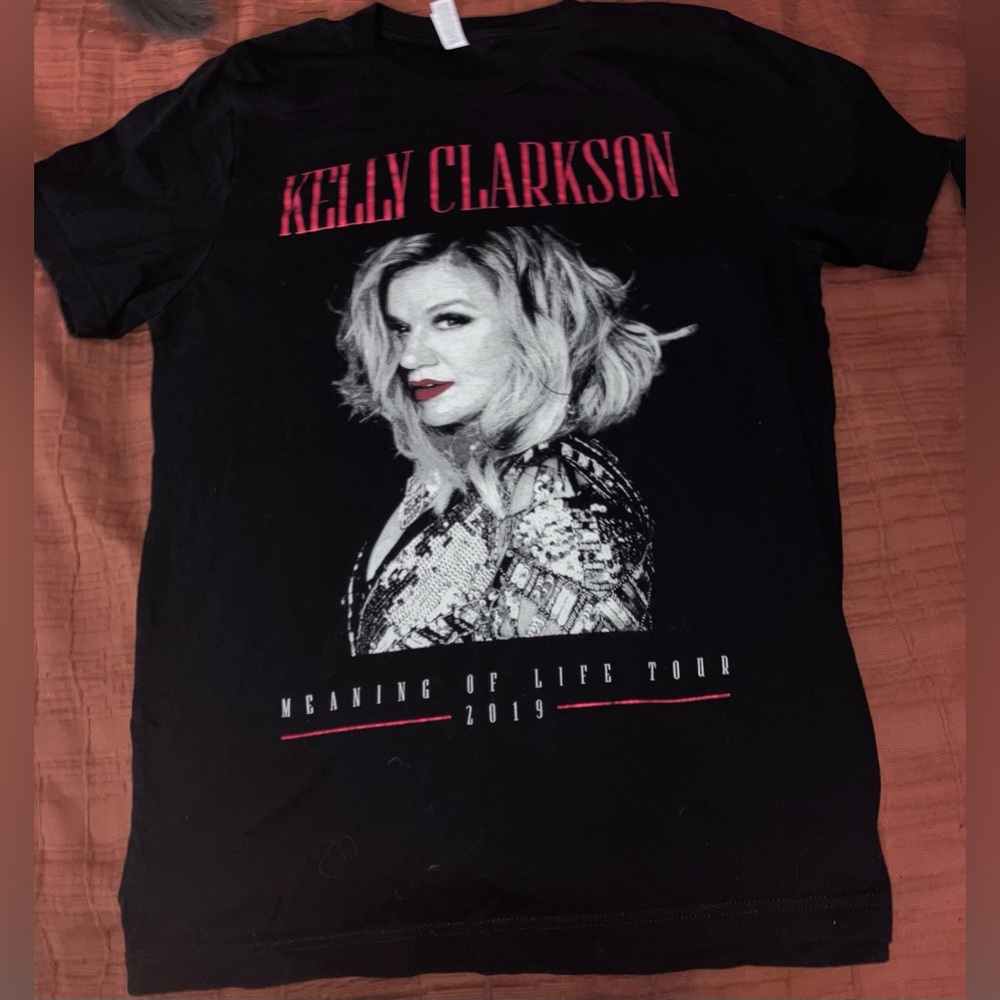 Kelly Clarkson Meaning of Life Tour 2019 Tshirt Women’s sz M redfoil letters NEW